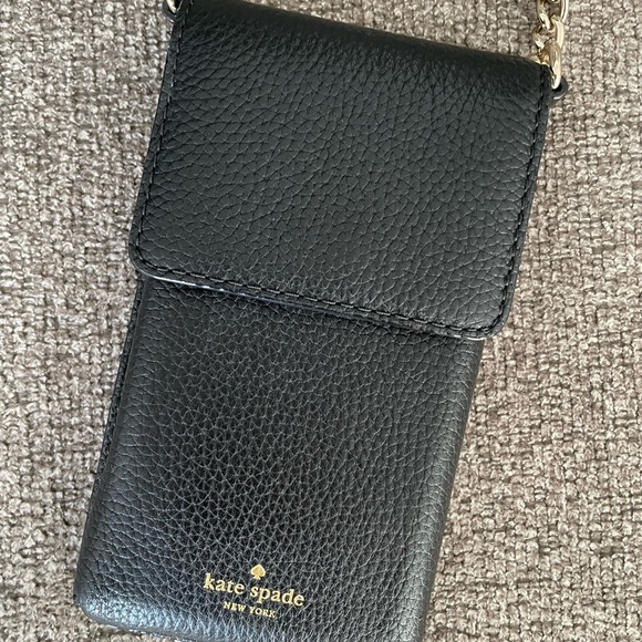 Kate spade phone crossbody - Picture 2 of 3